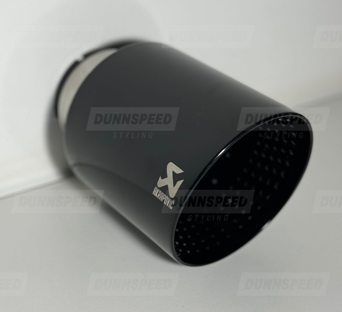 Akrapović 4” Exhaust Tips - Gloss Black