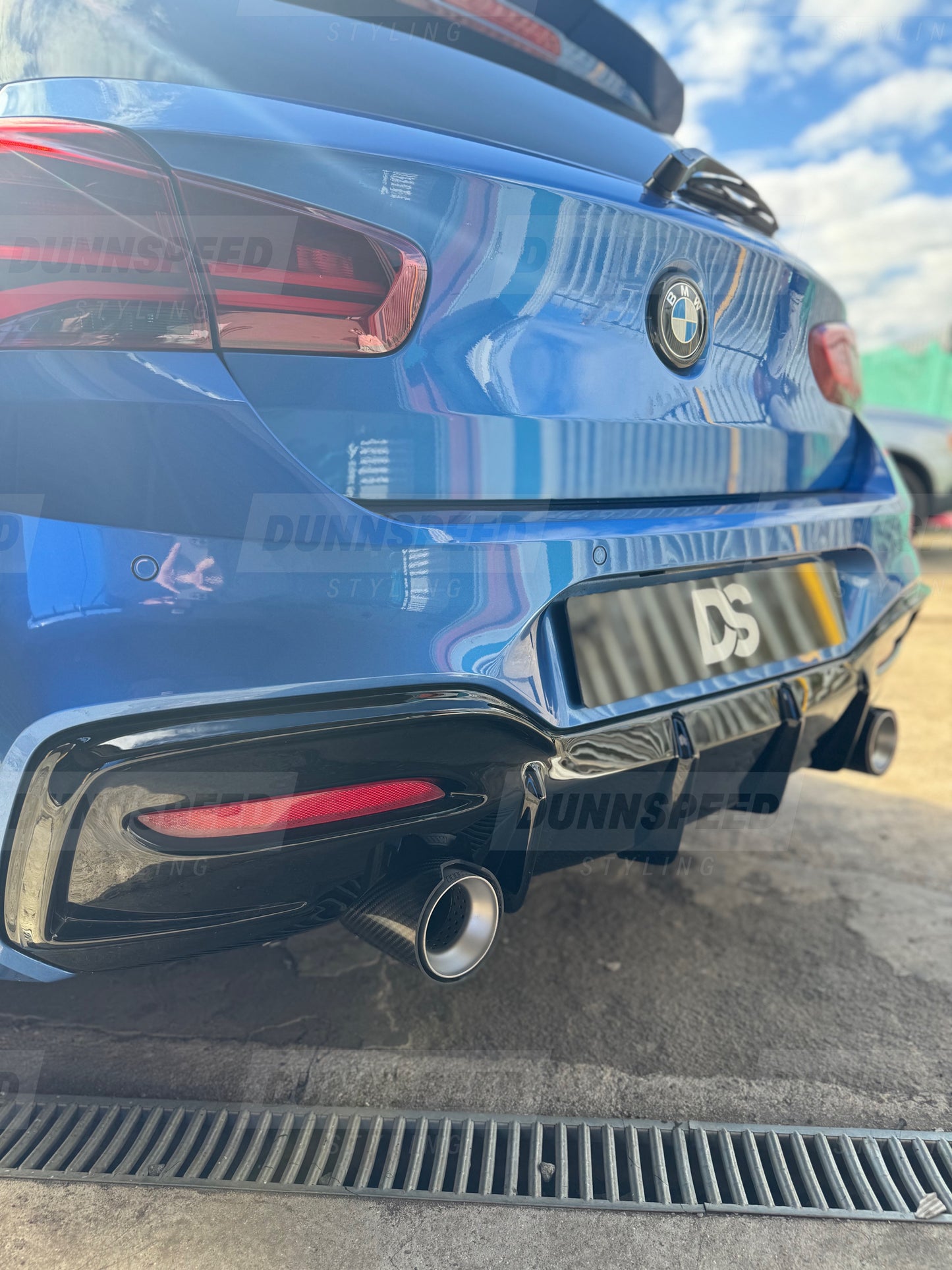 BMW 4” Carbon Fibre / Matte Silver M-Performance style exhaust tips