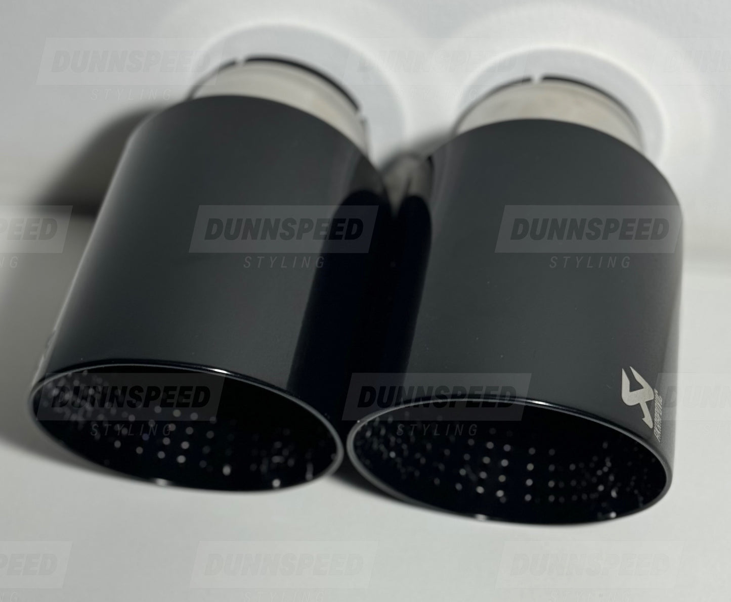 Akrapović 4” Exhaust Tips - Gloss Black